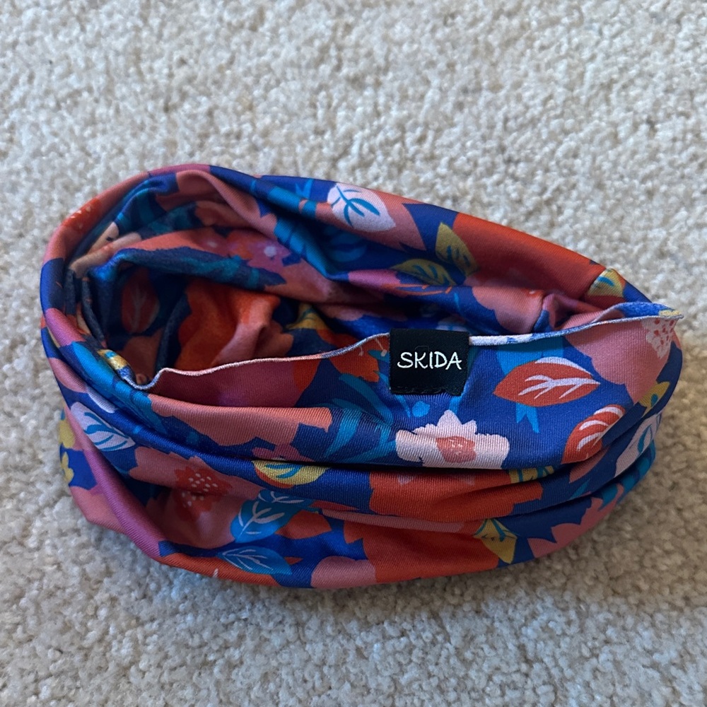 Skida Floral Ski Tour Buff - Picture 2 of 2
